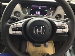 多彩な安心・快適機能を搭載した先進の安全運転支援システム Honda　SENSINGです。