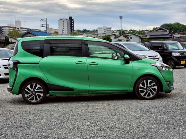 ★自宅から簡単に車に関する相談ができるサービスとして、オンライン購入相談＆商談を実施中です！お客様のご希望に合わせて、ご希望の日時などをお選びいただけます。先ずはメールもしくはお電話にてお問合せ下さい