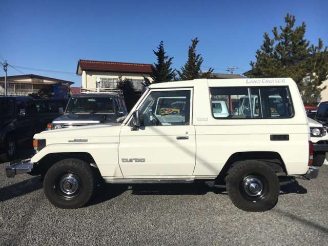 トヨタ ランドクルーザー70 3.4 LX FRPトップ ディーゼルターボ