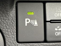 【コーナーセンサー】バンパーに付いたセンサーが障害物を検知！一定の距離に近づくとアラートで教えてくれます♪狭い駐車スペースや車庫入れ時も安心ですね☆