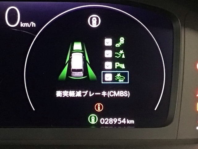 ホンダが推し進める総合先進安全装備のセンシング搭載！　衝突や斜線はみだしなどの危険が予測される時、センサーが警告。ヒューマンエラーを高度先進技術が補完してくれます。