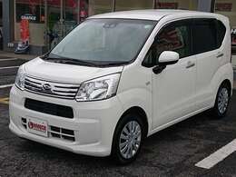 当店でお車をご購入いただき、さらに「有料保証」プランにご加入いただくと、特典としてオイル交換10回分の無料チケットを差し上げます。