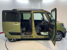 毎週火曜日は定休日ですが、その他にも定休日がありますので、ご来店前に一度ご連絡いただけるとスムーズにお車をご覧いただけます！