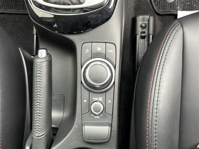 店舗にて現車の確認もいただけますので、お電話で在庫のご確認の上是非ご来店くださいませ。