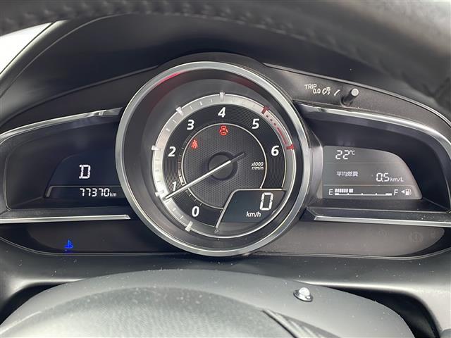 【スピードメーター】メーターがシンプルで見やすく運転しやすいですね。