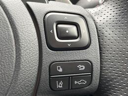【プリクラッシュセーフティ】前方の車両等を検知し、衝突しそうな時は警報で注意を促し、ブレーキを踏む力をサポート。ブレーキを踏めなかった場合は衝突被害軽減ブレーキが作動、衝突回避をサポートします。