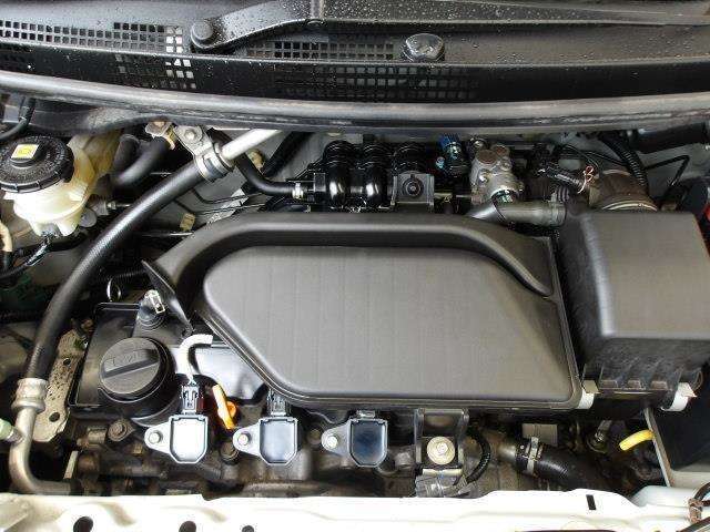 エンジンルーム内も高品質カー洗浄技術「まるまるクリン」実施済みです！