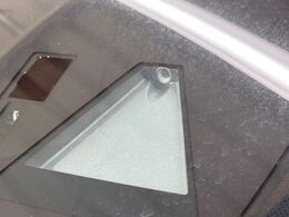 【スマートブレーキサポート】走行中に前方の車両等を認識し、衝突しそうな時は警報とブレーキで衝突回避と被害軽減をアシスト。より安全にドライブをお楽しみいただけます。