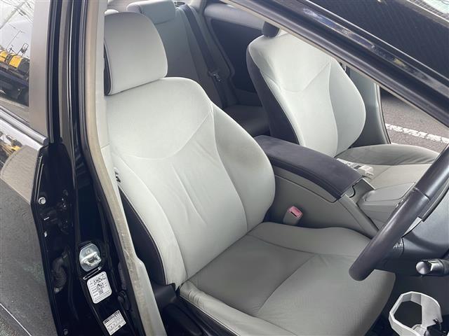 座り心地が良いシートなので長時間の運転でも快適にお過ごしいただけます。新品のフロアマットのご注文も可能です。掲載箇所以外にご希望の写真がございましたらお気軽にお問い合わせ下さい。