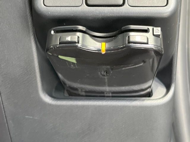 【ETC】高速道路の料金所をストレスなく通過！話題のスポットやサービスエリアに多い「スマートIC」利用時は必須のアイテムです。当店でセットアップを実施、ご納車当日からすぐにご利用いただけます！
