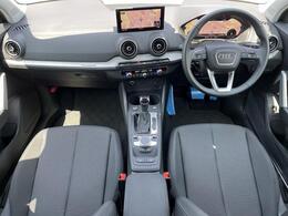 ●【認定中古車】Audi専門のテクニシャンが、100項目にもおよぶ精密な点検を実施。すべてをクリアしたAudi車のみが対象となります。