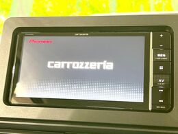 【ナビゲーション】目的地までしっかり案内してくれる使いやすいナビ。Bluetooth接続すればお持ちのスマホやMP3プレイヤーの音楽を再生可能！毎日の運転がさらに楽しくなります！！