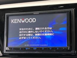 【ナビゲーション】目的地までしっかり案内してくれる使いやすいナビ。Bluetooth接続すればお持ちのスマホやMP3プレイヤーの音楽を再生可能！毎日の運転がさらに楽しくなります！！