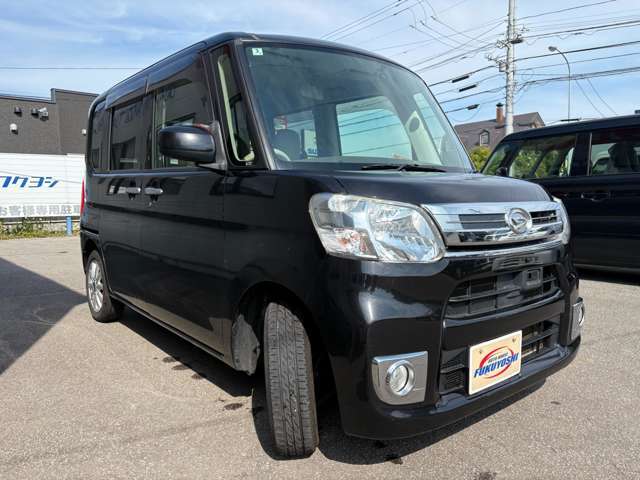 スズキの登録したてのおクルマや、お買い得な中古車など様々な車両を取り扱っております。その他、ご希望のお車をお探しすることも可能です。皆様のご来店を社員一同心よりお待ちしております。