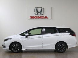 ボディカラーはプラチナホワイトパールです。