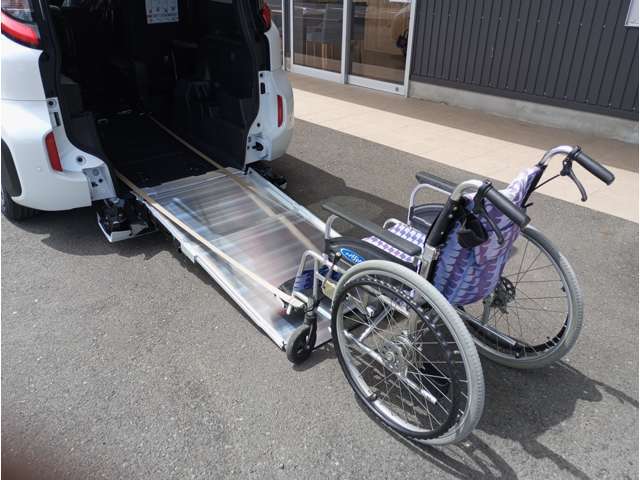 福祉車両のみ100台以上展示！静岡から良質な福祉車両を全国に。福祉車両ヤマシタオート