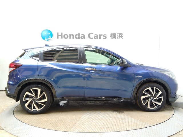 全長430cm、幅179cm、高さ160cmのお車になります。