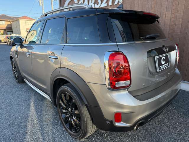 当店では、お客様のご来店に合わせて店頭に展示車を準備させていただいております。ご来店時に、店頭に現車がない場合もありますので、予めお電話にてご確認ください！フリーダイヤルまで