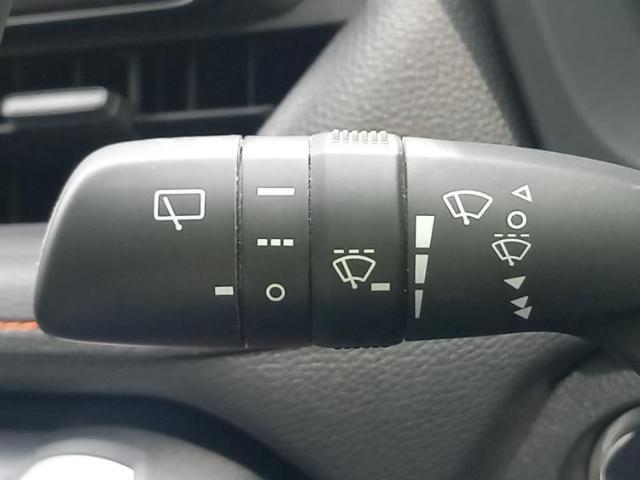 国産車から輸入車まで多様なお客様のニーズのお応えできるように、全国規模で豊富な在庫展開！車のことならWECARSへ！