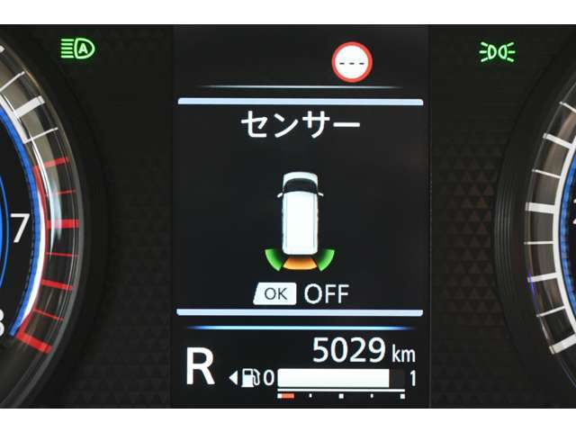 ボディー前後にクリアランスソナーを装備★「ピ，ピ、ピ」の音で障害物を警告♪車庫入れや幅寄せをサポートします♪