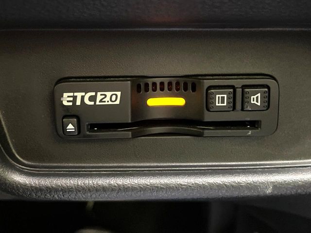 【ETC】高速道路の料金所をストレスなく通過！話題のスポットやサービスエリアに多い「スマートIC」利用時は必須のアイテムです。当店でセットアップを実施、ご納車当日からすぐにご利用いただけます！