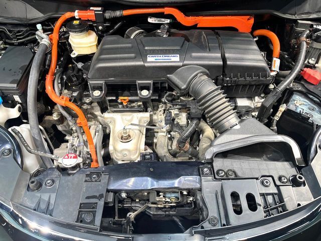 親切・丁寧な専門メカニックスタッフが応対！・車検・点検整備・事故等の修理などアフターサービスも安心。お車のカスタマイズもネクステージのサービススタッフまでご相談ください！