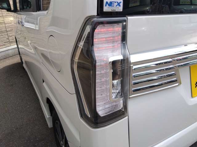 R9/5車検有☆スマートアシスト3☆8インチSDナビ☆フルセグTV☆パノラマビューモニター☆ETC☆ドライブレコーダー☆Wパワースライドドア☆ハーフレザーシート☆シートヒーター☆LEDランプ☆試乗OK