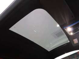 【トップクラスの展示台数】国内トップクラスの展示台数を誇る北海道ならではの広い店舗の「メルセデス・ベンツ北見」「こんなに広いの～？」「展示台数が多い！」など、ご来店頂いたお客様にとても喜ばれております