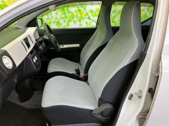 WECARSでは各商談席に大型モニターをご用意しております！見やすい大画面でゆったりと全国の在庫をご覧いただけます！是非ご来店お待ちしております！