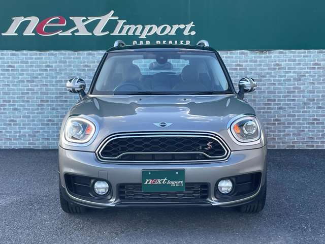 ブラウンレザーシート　ピクニックベンチ　アクティブクルーズコントロール　インテリジェントセーフティ　シートヒーター　パワーシート　コンフォートアクセス　ドライビングモード　18AW　パワーゲート