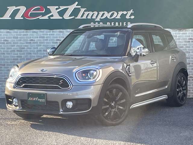 ブラウンレザーシート　ピクニックベンチ　アクティブクルーズコントロール　インテリジェントセーフティ　シートヒーター　パワーシート　コンフォートアクセス　ドライビングモード　18AW　パワーゲート