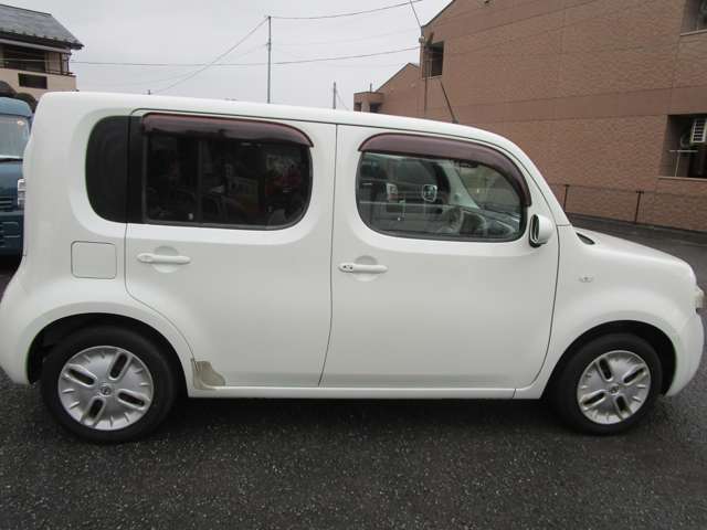 全車オイル交換無料にてやらせて頂いております。営業時間、AM10時からPM18時まで年中無休で、営業しております。是非何かご質問等ありましたら、お気軽にお問合せ下さい。社員一同心よりおまちしております