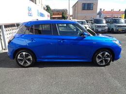 定休日は毎週火曜日、第2・第3水曜日（一部店舗は、毎週火・水曜日が定休日）です。定休日中のお問い合わせにつきましては、翌営業日以降のご返信となりますため、ご了承くださいませ。