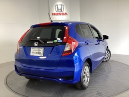 Honda認定中古車 U-Selectは3つの安心をお約束します。　1　Hondaのプロが整備した安心。 2　第三者機関がチェックした安心。　3　購入後もHondaが保証する安心。