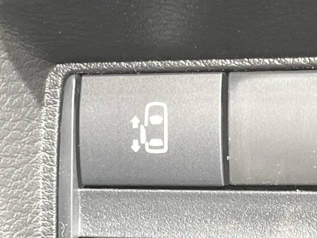 【パワースライドドア】スマートキーや運転席のスイッチでスライドドアの開閉が可能♪電動だから力を入れてドアを開ける必要が無く、小さいお子様でも、重い荷物を持っている時もラクに開け閉めできます♪