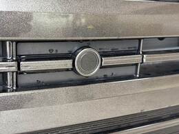 【クリアランスソナー】障害物との接近や距離を音やディスプレイ等で警告します。不慣れな駐車や安全を守ります。