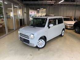 膨大にある車両の中で自社の車両をご覧頂き誠にありがとうございます。現車を確認できない遠方のお客様もご安心下さい。車両の程度や状態、気になる個所などお問い合わせ頂けましたらどんな事でもお答え致します。