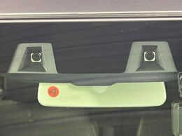 【スズキ　セーフティサポート】走行中に前方の車両等を認識し、衝突しそうな時は警報とブレーキで衝突回避と被害軽減をアシスト。より安全にドライブをお楽しみいただけます。