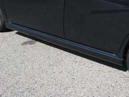 フロント・サイド・リアとエアロ付きになります！！サイドは希少なHE22ラパンの純正オプション品になります！