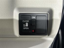 【運転席操作部】快適なドライブを楽しむための機能が装備されています！運転席から触れるので、使いやすいです！除菌プランいれていただくと、さらに清潔で安心していただけます！