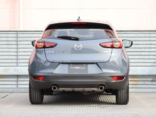 CX-3が本来持っている先鋭さを研ぎ澄ませながら、より魂動デザインを深化。上質さを磨き上げ、クオリティを追求したデザインを実現しました。