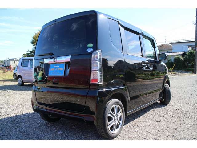 電車でお越しのお客様はJR川越線「西大宮（にしおおみや）駅」においでください。駅よりお電話いただければ10分かからずでお迎えに上がらせていただきます。もちろん送迎は無料です！