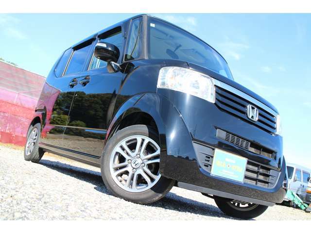 弊社にお車でお越しの際には「カインズホーム大宮店」を目指して来てください。そのはす向かいで展示車両をきれいに仕上げて、お客様のご来店をお待ちしております。迷ったときは遠慮なくお電話ください！