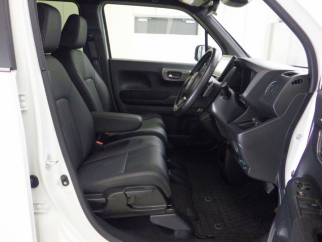 【禁煙表記について】　タバコを含めた車内のニオイに関しては、個人の主観となる為、ご来店時にお客様に確認して頂いておりますので、ご了承下さい。