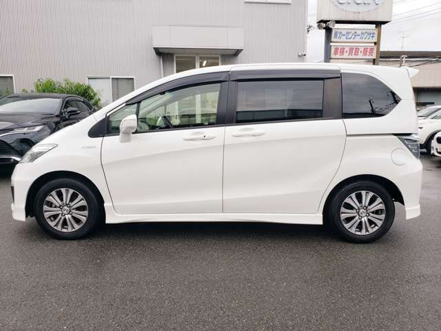 この度は数ある中古車・販売店の中から当社の車両をご覧頂き誠にありがとうございます。車の事ならなんなりとご相談下さい。