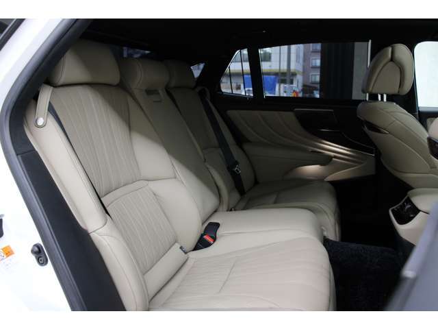 【AVIX IMPORT　川崎生田店】 株式会社 アビックス コーポレーション 0120-70-9995携帯電話可