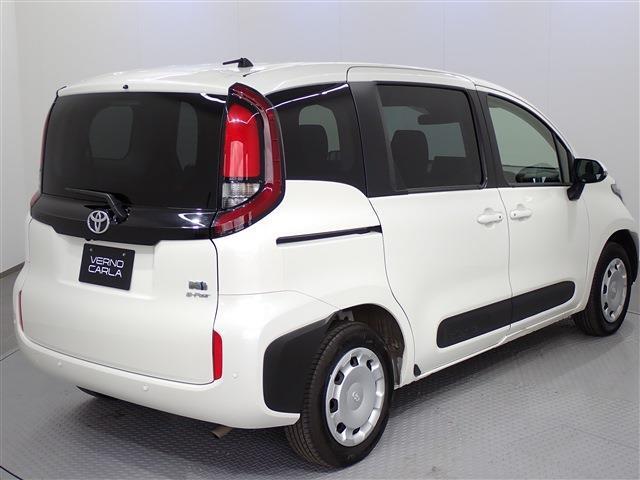 当店はJネットレンタリースの中古車販売部門として、レンタカーの車両入れ替え時に「使用地域」や「車両状態」などを厳選して特におすすめ出来る車両のみを中古車として販売しています。