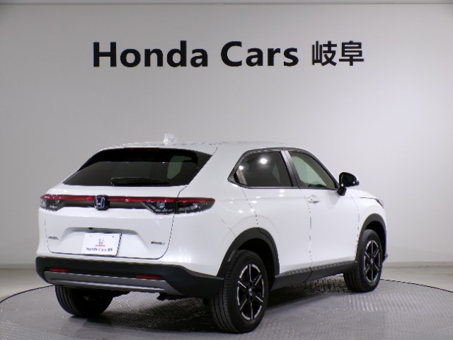 【点検整備】ご納車時には納車点検実施いたします。指定交換部品（エンジンオイル、オイルエレメント、ワイパーゴム）新品交換致します。その他必要交換部品は点検時交換致します。