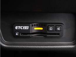◆ETC2.0装着◆進化したドライブ体験。料金収受システムだけだったETCが生まれ変わって、高速道路を賢く使うETC2.0に進化しました。多彩な情報サービスが便利で快適なドライブ体験を提供します。