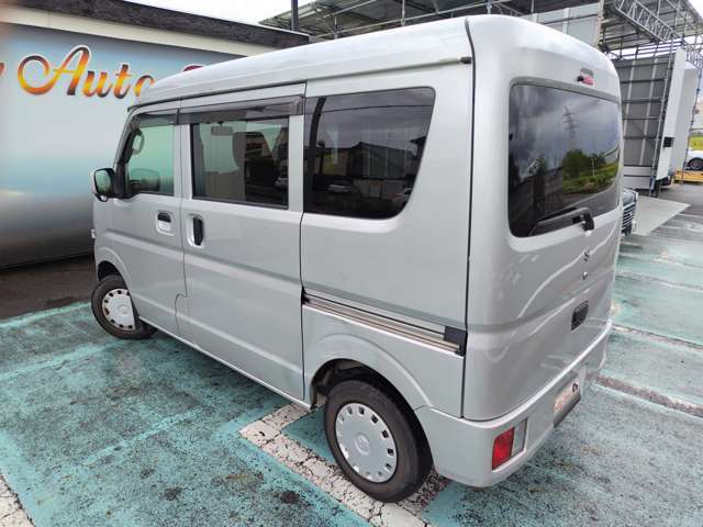 他にも画像がございますので、ぜひご覧いただければと思います。より詳しくお車をご覧いただけます。